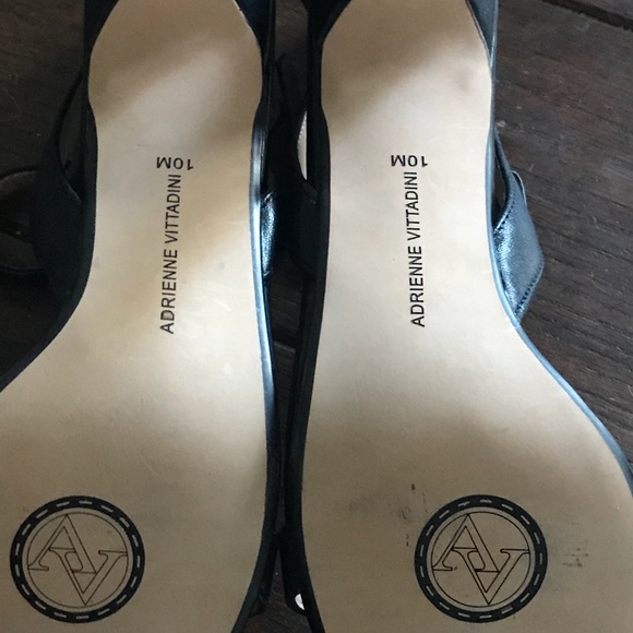 🎈🎈NWOB Gorgeous Leather Adrienne Vittadini Pumps - Picture 7 of 8